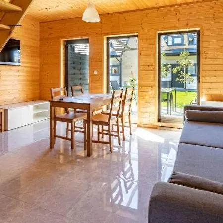 Osada 3 Dom 70m2 別荘 ヤンタル