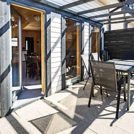 Osada 3 Dom 70m2 ヤンタル